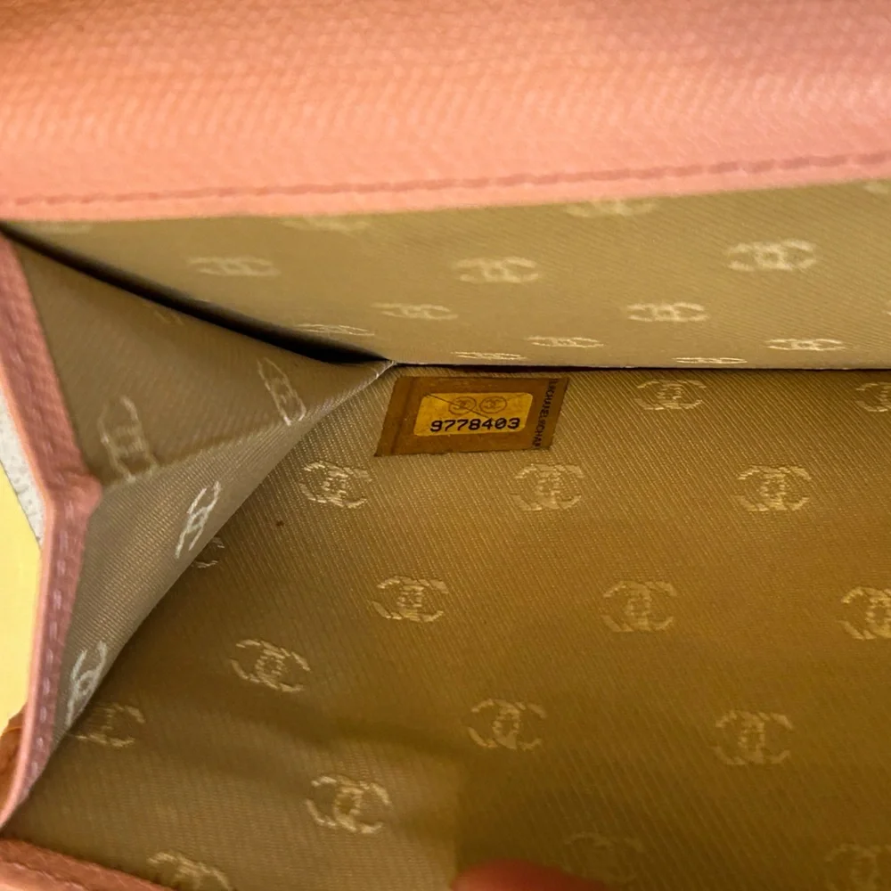 Chanel CoCo Button Pink Wallet FULL INCLUSION - Picture 8 of 8